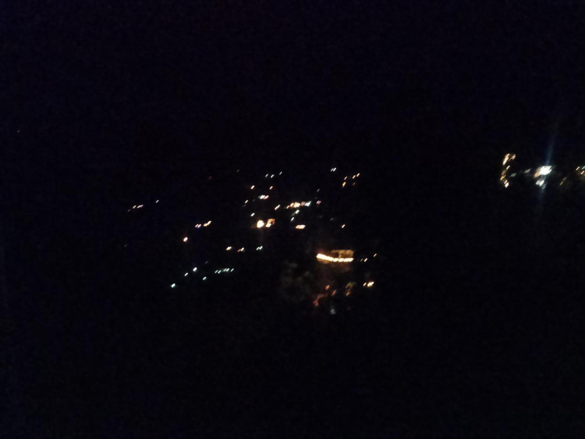 Tirthan Hilltop Home Stay Banjār Екстериор снимка